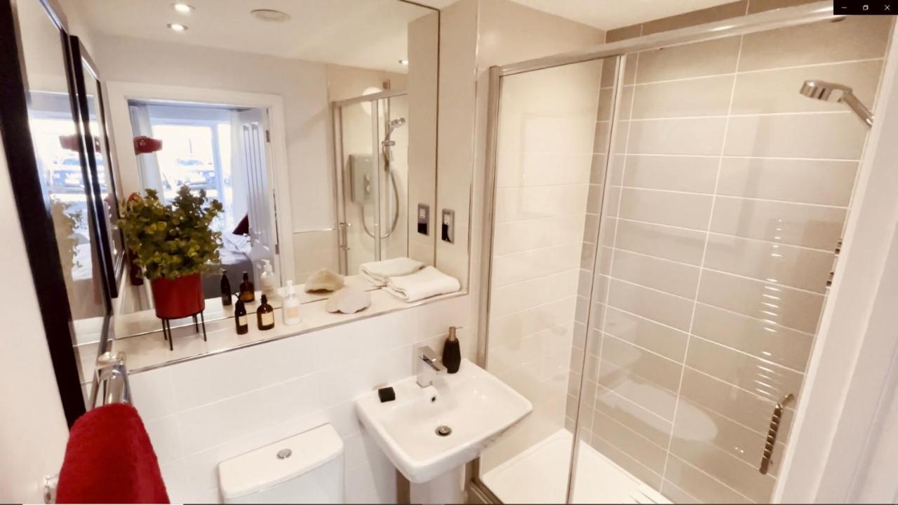 Luxury Business Apartment With Patio By Ah! Living - Birmingham City Centre Exteriör bild